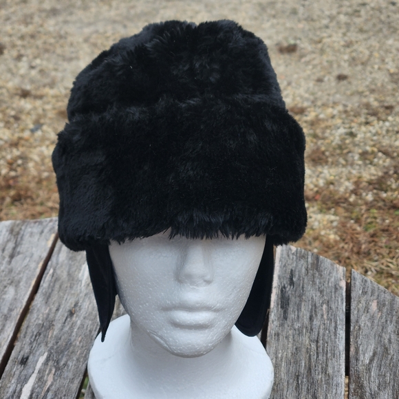 Dobbs Fifth Avenue New York Faux Fur Hat With Ear Flaps S - Picture 3 of 7